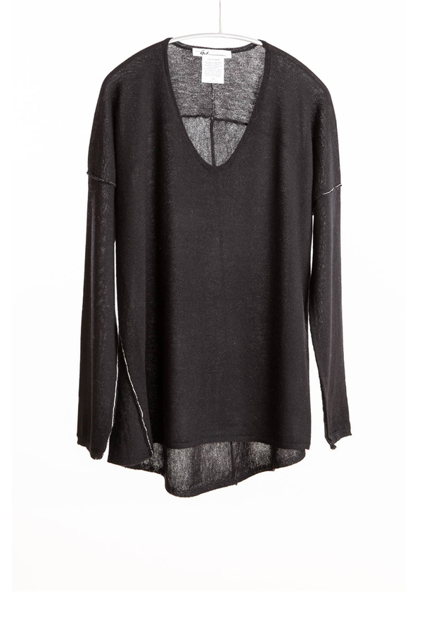 Paychi Guh Cashmere L/S Boxy Tee Black Paychi Guh Cashmere L/S Boxy Tee Black