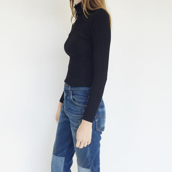 Johan Vintage Black Turtleneck Sweater Johan Vintage Black Turtleneck Sweater