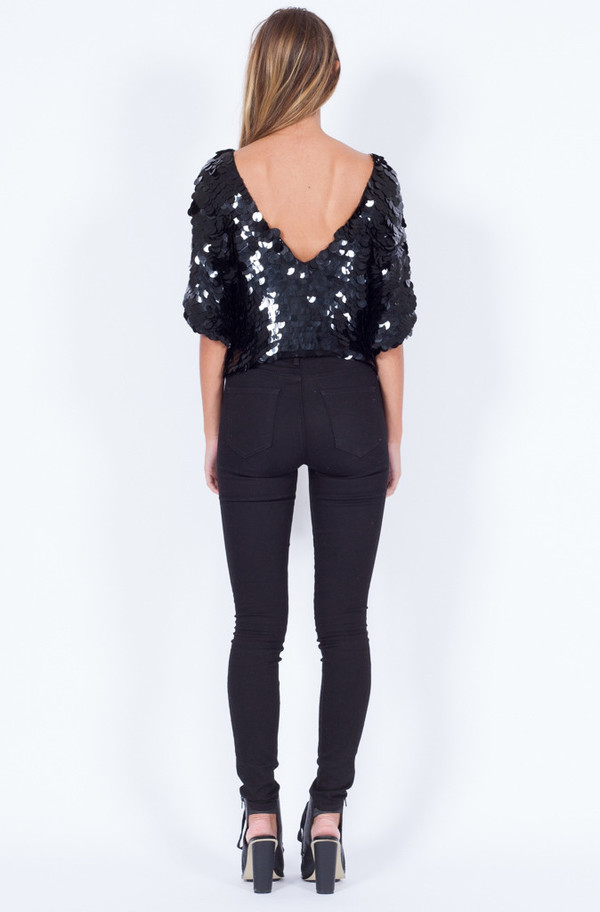 BLACK SEQUIN DISC TOP (SMALL-MEDIUM) BLACK SEQUIN DISC TOP (SMALL-MEDIUM)