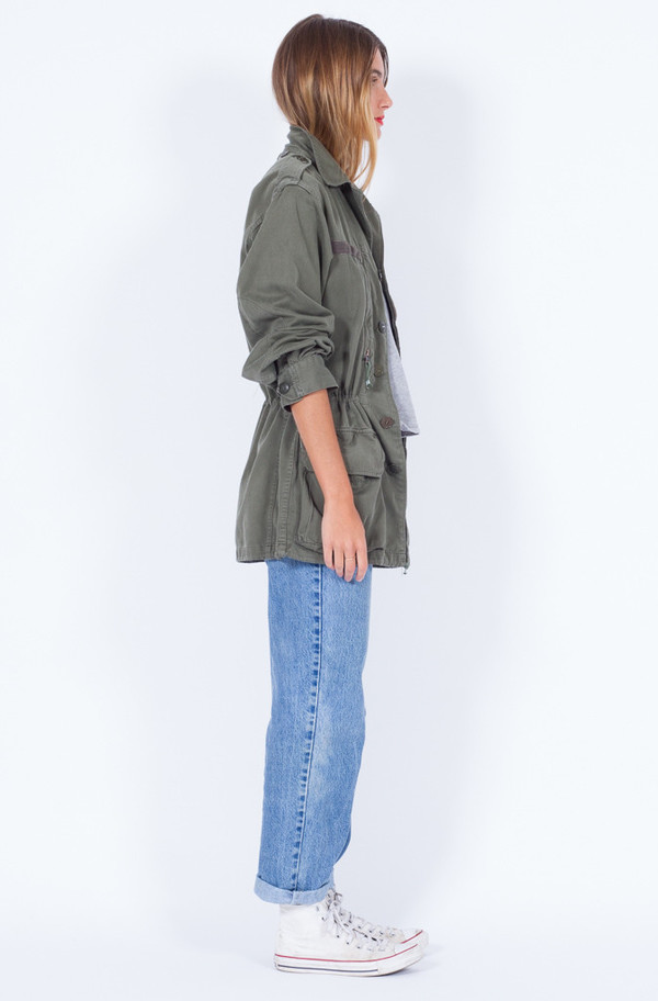 KHAKI JACKET (SMALL-MEDIUM) KHAKI JACKET (SMALL-MEDIUM)