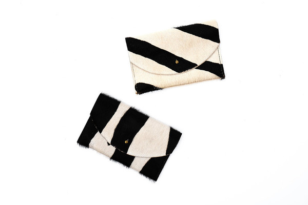 Primecut PASSPORT CLUTCH - TAN STRIPED Primecut PASSPORT CLUTCH - TAN STRIPED