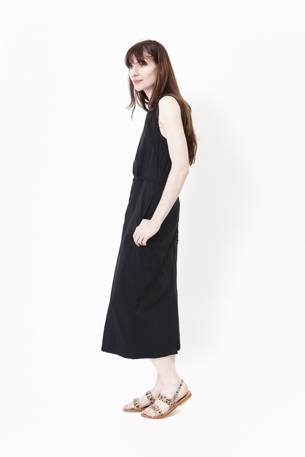 HEIDI MERRICK Cerceta in Black HEIDI MERRICK Cerceta in Black