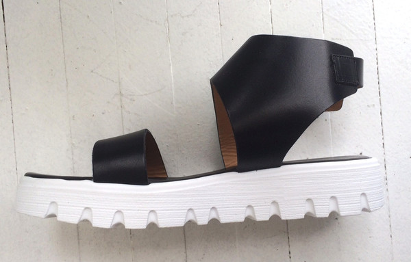 ATELIERS - BRAVE SANDAL ATELIERS - BRAVE SANDAL