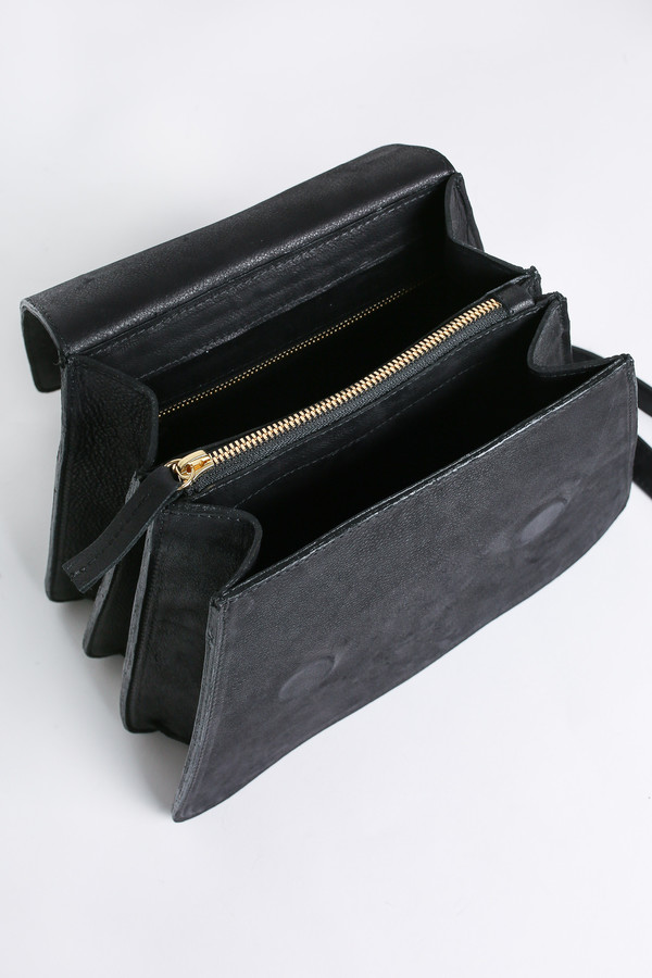 Ceri Hoover Kyle black handbag in black Ceri Hoover Kyle black handbag in black