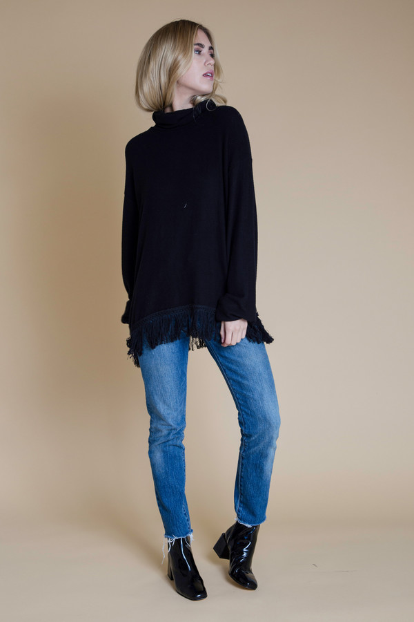 BETWEEN TEN Oxford Knit Sweater BETWEEN TEN Oxford Knit Sweater