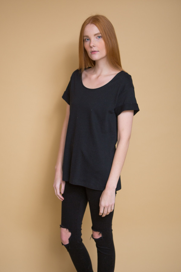 Ali Golden Roll Sleeve T-Shirt - Black Ali Golden Roll Sleeve T-Shirt - Black