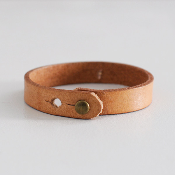 ILD DESERT EYE LEATHER CUFF ILD DESERT EYE LEATHER CUFF
