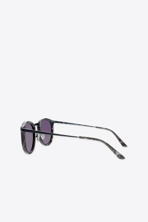 Men's Smoke x Mirrors Shout sunglasses in black scales Men's Smoke x Mirrors Shout sunglasses in black scales