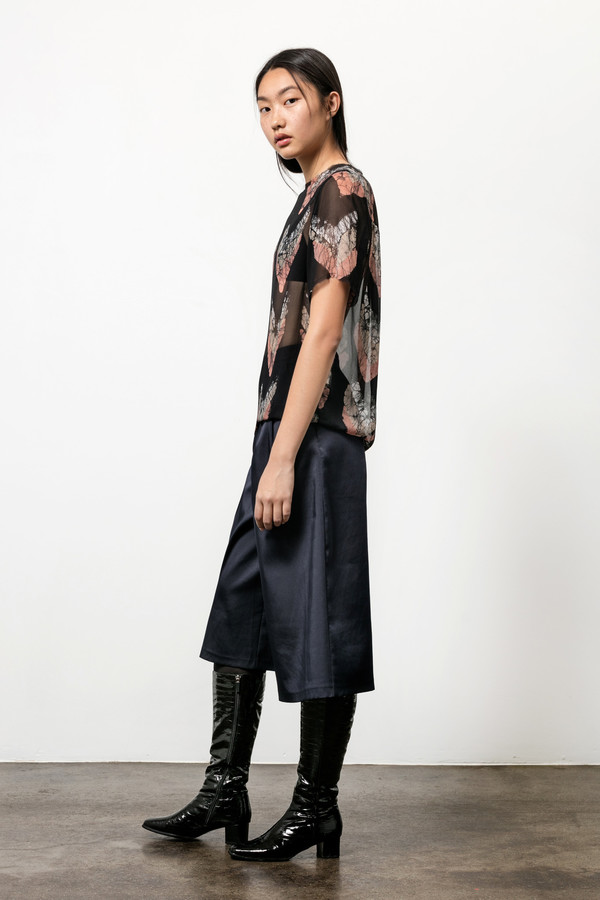 Osei-Duro Note T in Silk Chiffon Chevrons Osei-Duro Note T in Silk Chiffon Chevrons