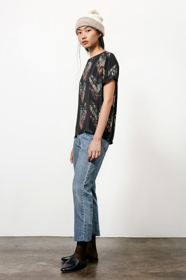 Osei-Duro Note T in Silk Crepe Chevrons Osei-Duro Note T in Silk Crepe Chevrons
