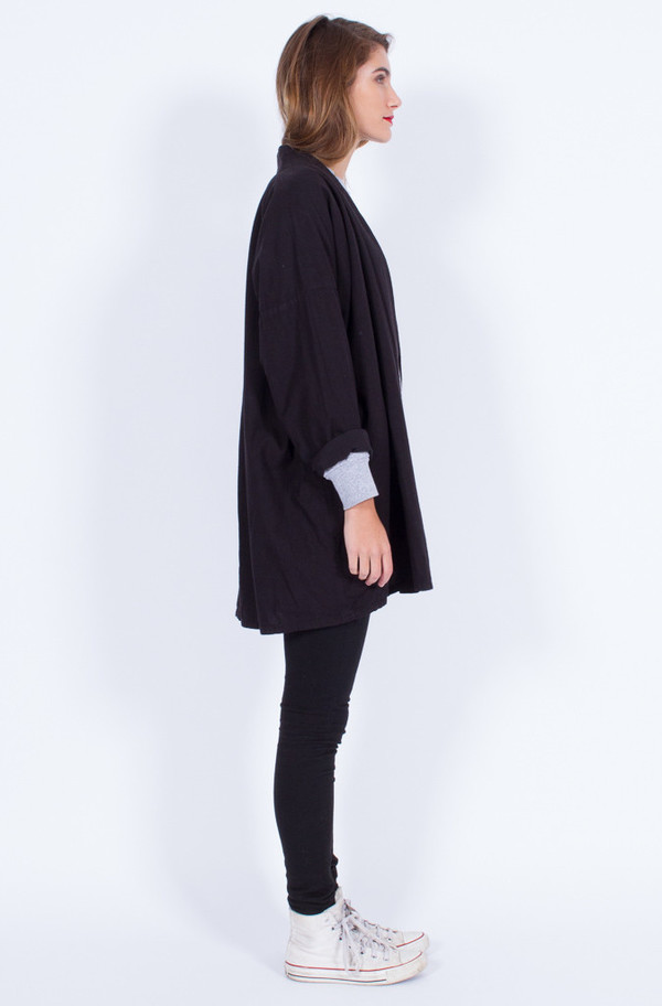 Yo Vintage! BLACK COTTON SHORT KIMONO (ONE SIZE) Yo Vintage! BLACK COTTON SHORT KIMONO (ONE SIZE)