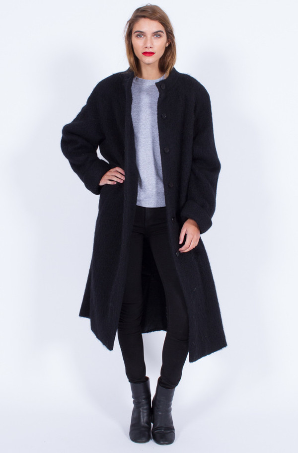 Yo Vintage! BLACK WOOLEN COAT (ONE SIZE) Yo Vintage! BLACK WOOLEN COAT (ONE SIZE)