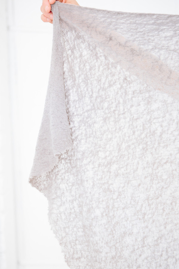 Scarf Shop Wool Cloud Scarf / Mouse Scarf Shop Wool Cloud Scarf / Mouse
