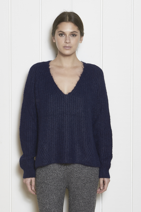 Eleven Six KATE VEE SWEATER Eleven Six KATE VEE SWEATER