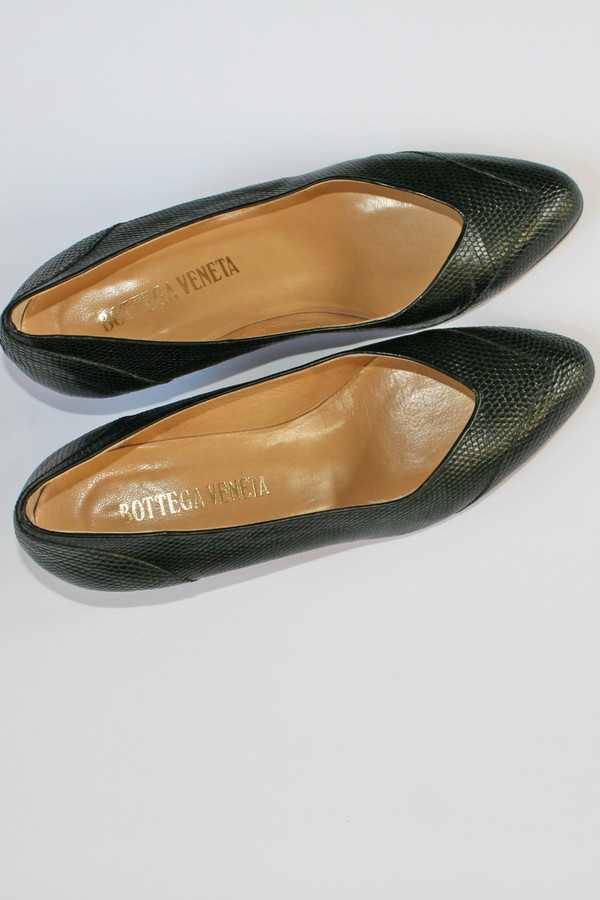 VINTAGE BOTTEGA VENETA PUMPS (SIZE 6) VINTAGE BOTTEGA VENETA PUMPS (SIZE 6)