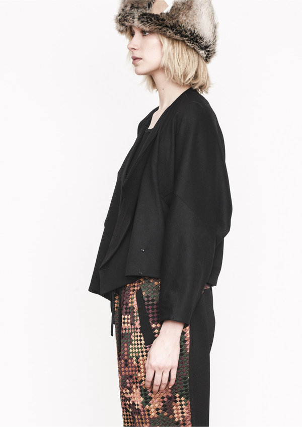 Berenik Cardigan - Short Black Plain Berenik Cardigan - Short Black Plain
