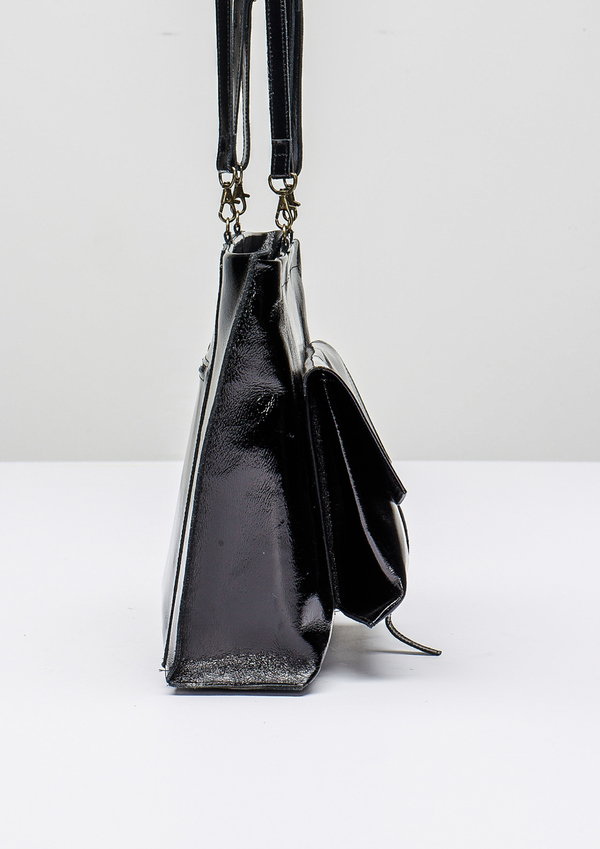 Berenik Plain Leather Bag/Backpack Cow Leather Berenik Plain Leather Bag/Backpack Cow Leather