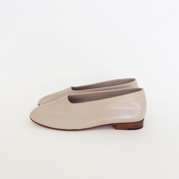 Martiniano Nude Glove Flat Martiniano Nude Glove Flat