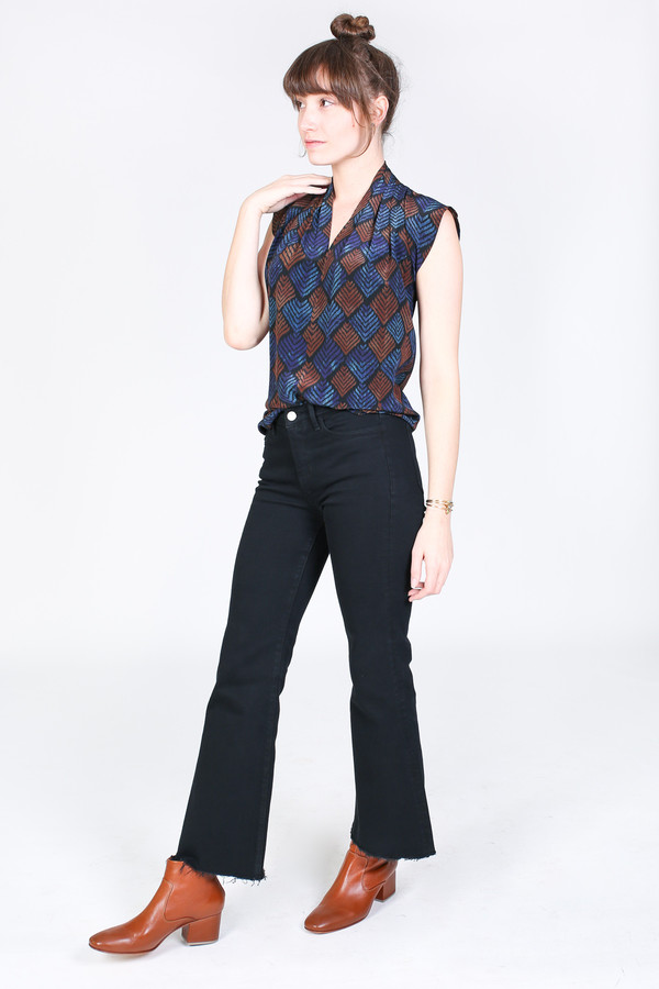 The Podolls Pleat neck top in chevron print The Podolls Pleat neck top in chevron print