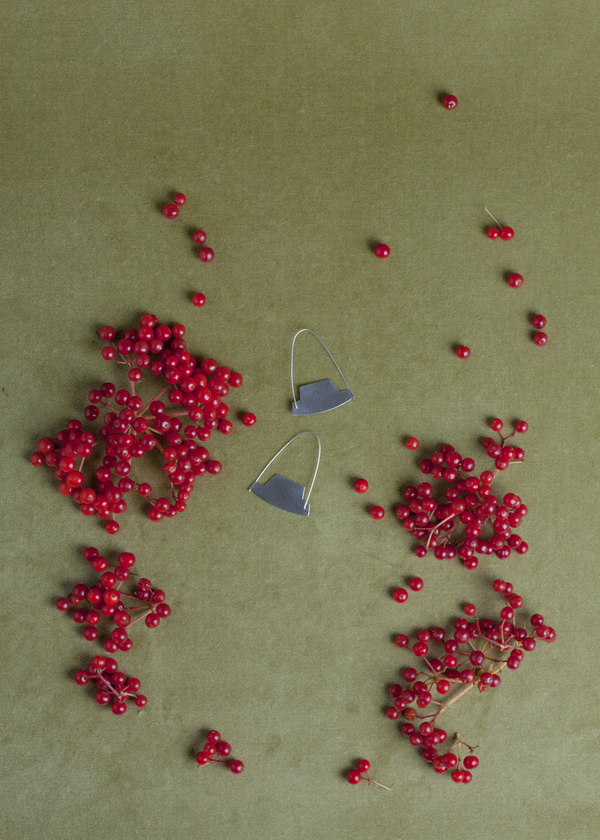 Erin Considine Arch Hoops - Silver Erin Considine Arch Hoops - Silver