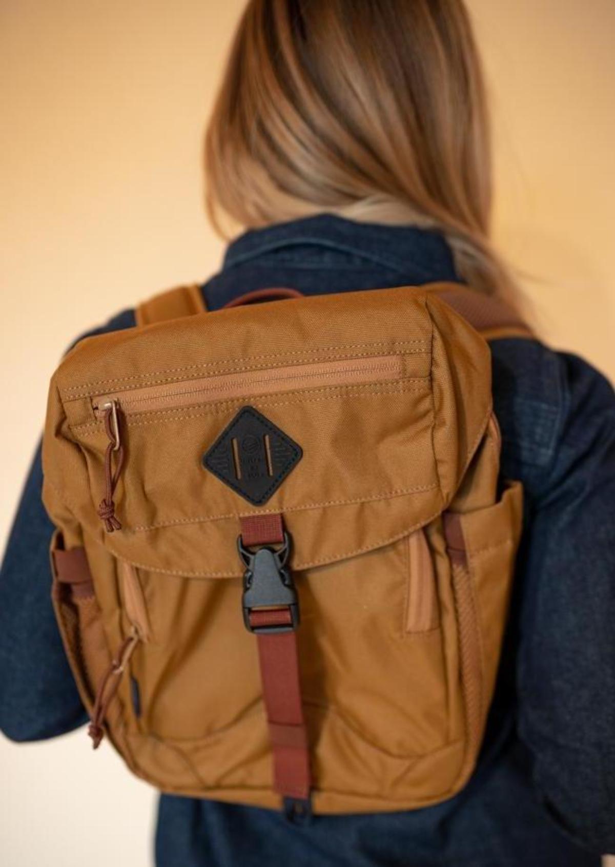 united blue backpack