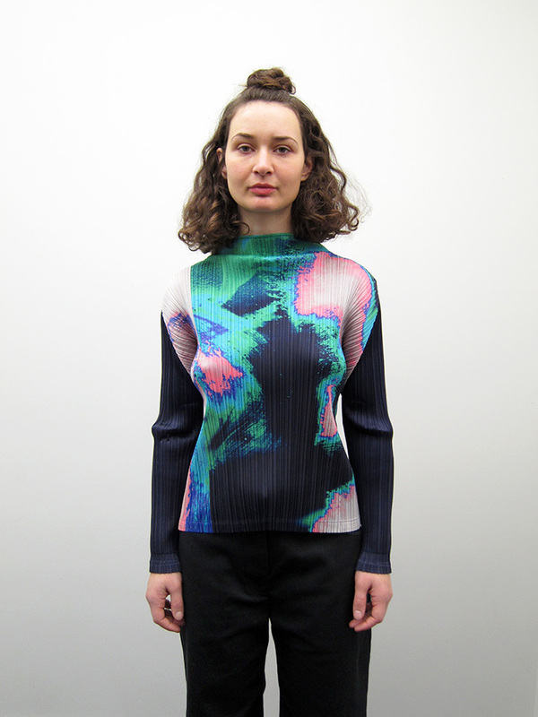 Issey Miyake Mock Neck Top - Pink x Navy Issey Miyake Mock Neck Top - Pink x Navy
