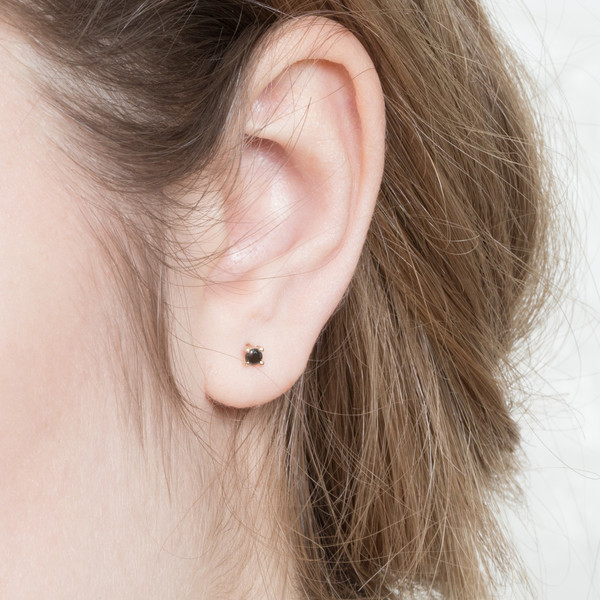 Shahla Karimi 14K Gold Subway Studs - Local Stop Shahla Karimi 14K Gold Subway Studs - Local Stop