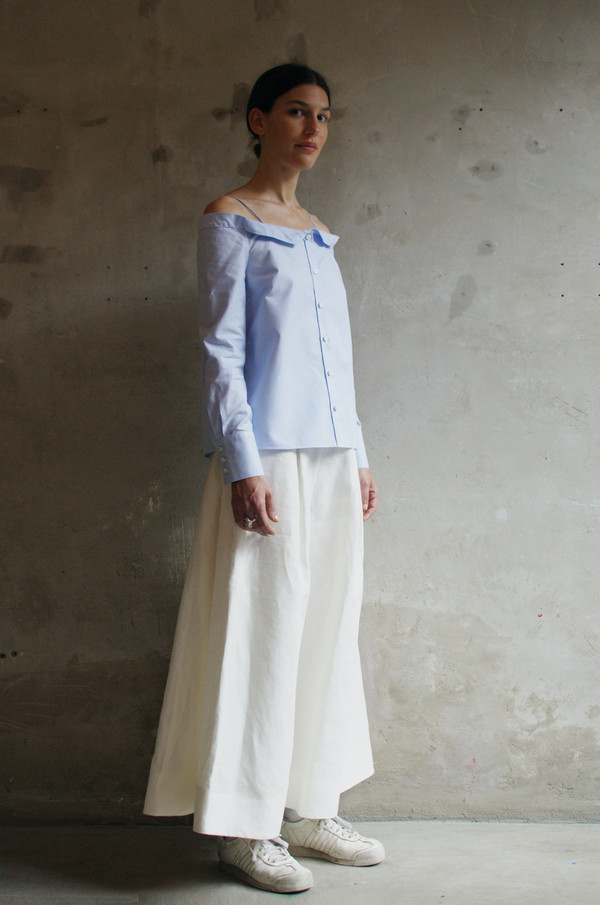 UNIFORME Jenna Off Shoulder Shirt (Azure Blue) UNIFORME Jenna Off Shoulder Shirt (Azure Blue)
