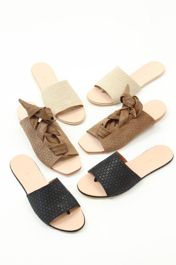 The Palatines Palatines Caelum Slide Sandal Black Hex The Palatines Palatines Caelum Slide Sandal Black Hex