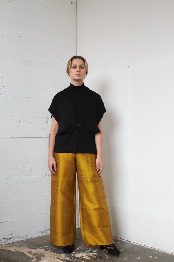 Alexa Stark Bamboo Snap Tee Alexa Stark Bamboo Snap Tee