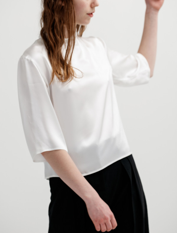 Lemaire High Neck Tee-Shirt White Satin Lemaire High Neck Tee-Shirt White Satin