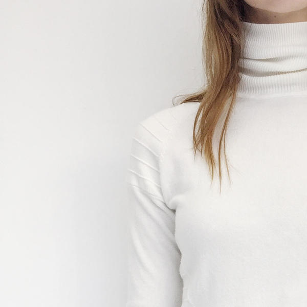 Johan Vintage Ivory Turtleneck Sweater Johan Vintage Ivory Turtleneck Sweater