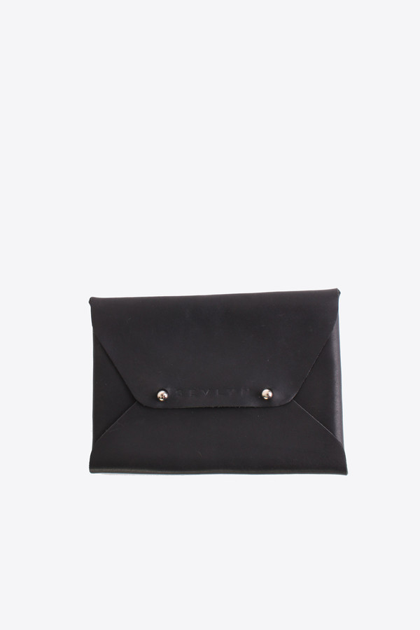 Sevlyn Envelope clutch in black Sevlyn Envelope clutch in black