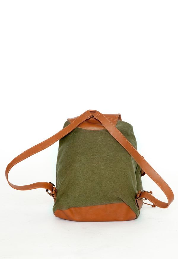 Field Backpack in Hunter Green Canvas Field Backpack in Hunter Green Canvas