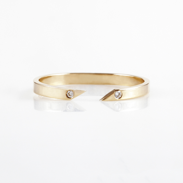 Tara 4779 Oblique Ring No.1 Tara 4779 Oblique Ring No.1