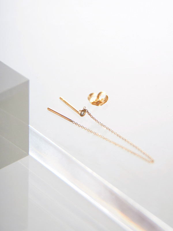 Still House Vesa Earring White Diamond Still House Vesa Earring White Diamond
