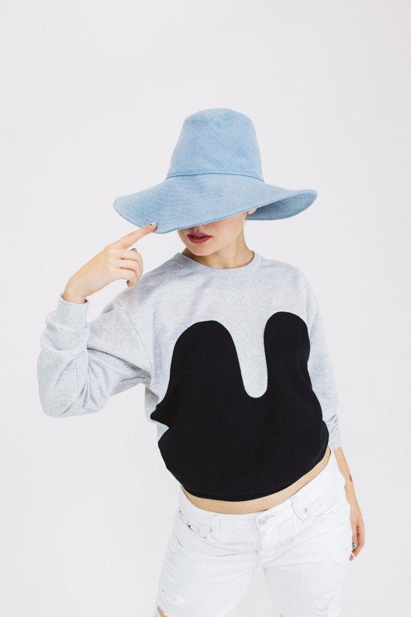 R/H Studio Magic Sweater R/H Studio Magic Sweater