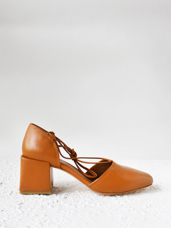 LOQ Lorente - Camel LOQ Lorente - Camel