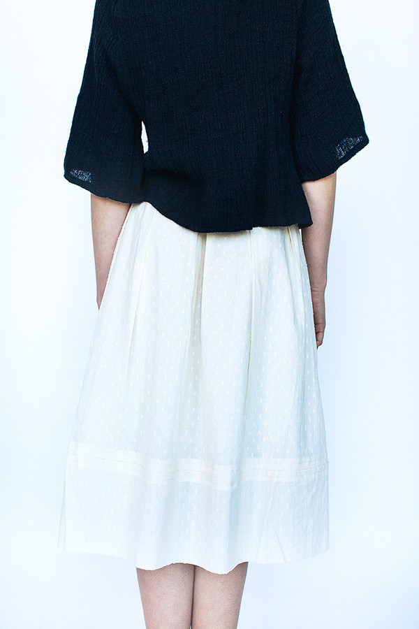 7115 by Szeki OVER-THE-KNEE PLEATED SKIRT 7115 by Szeki OVER-THE-KNEE PLEATED SKIRT