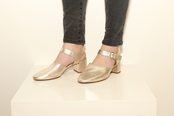 Intentionally Blank CRYSTAL Gold Leather Intentionally Blank CRYSTAL Gold Leather