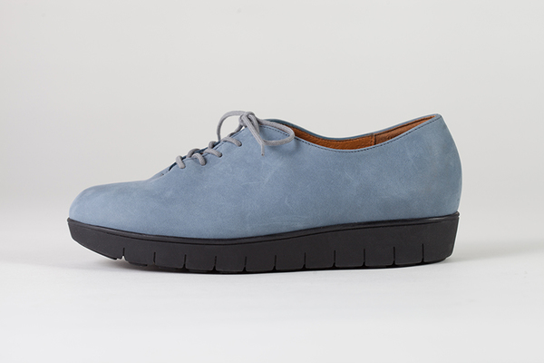 HOPP Ocean and White Nubuck Essential Oxford HOPP Ocean and White Nubuck Essential Oxford