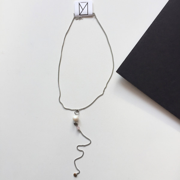 HUMANITY - COLLIER LA MUSE HUMANITY - COLLIER LA MUSE