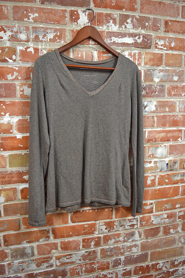 Stewart and Brown Darted Long Sleeve Stewart and Brown Darted Long Sleeve