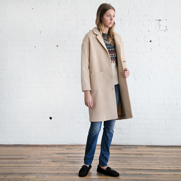 Closed Aberdeen Coat - Shortbread Closed Aberdeen Coat - Shortbread