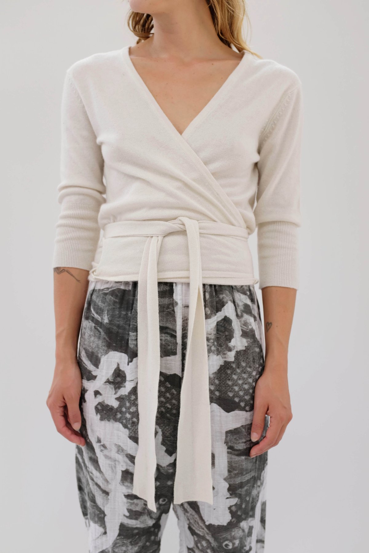 Beklina Cashmere Ballet Wrap Sweater - Ivory