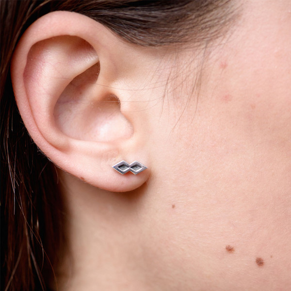 AGMES Reflection Studs AGMES Reflection Studs