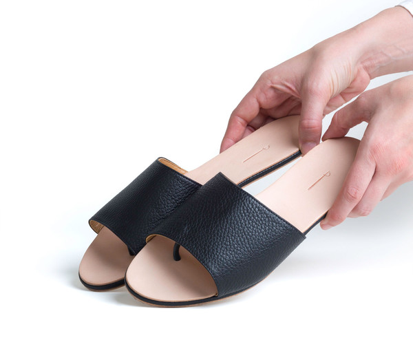 The Palatines Shoes Caelum Slide Sandal - Black The Palatines Shoes Caelum Slide Sandal - Black