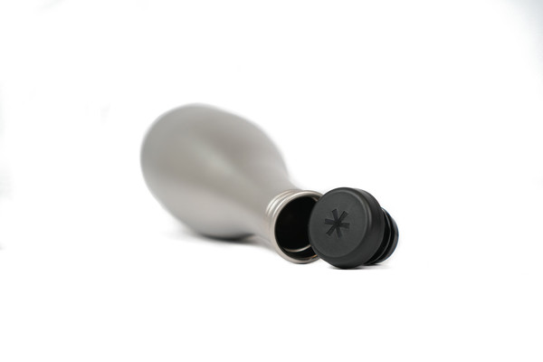 Snow Peak TITANIUM SAKE BOTTLE Snow Peak TITANIUM SAKE BOTTLE