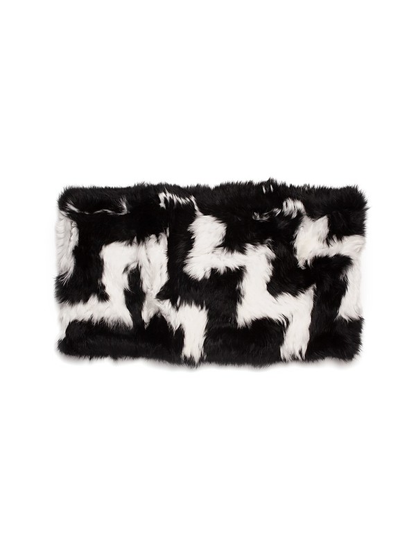 C/Fan Sofie Infinity Cowl, Black/White C/Fan Sofie Infinity Cowl, Black/White