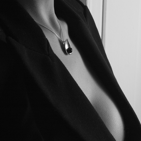 Luz Ortiz Onyx Sea Necklace Luz Ortiz Onyx Sea Necklace